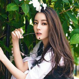 娱乐圈新剧爆料女主是谁,神秘女主角曝光!娱乐圈新剧引期待