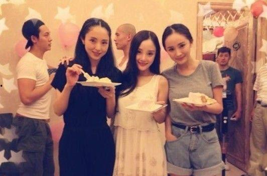 娱乐圈爆料李小露是谁啊,揭秘李小露的真实身份  第3张 娱乐圈爆料李小露是谁啊,揭秘李小露的真实身份  第3张